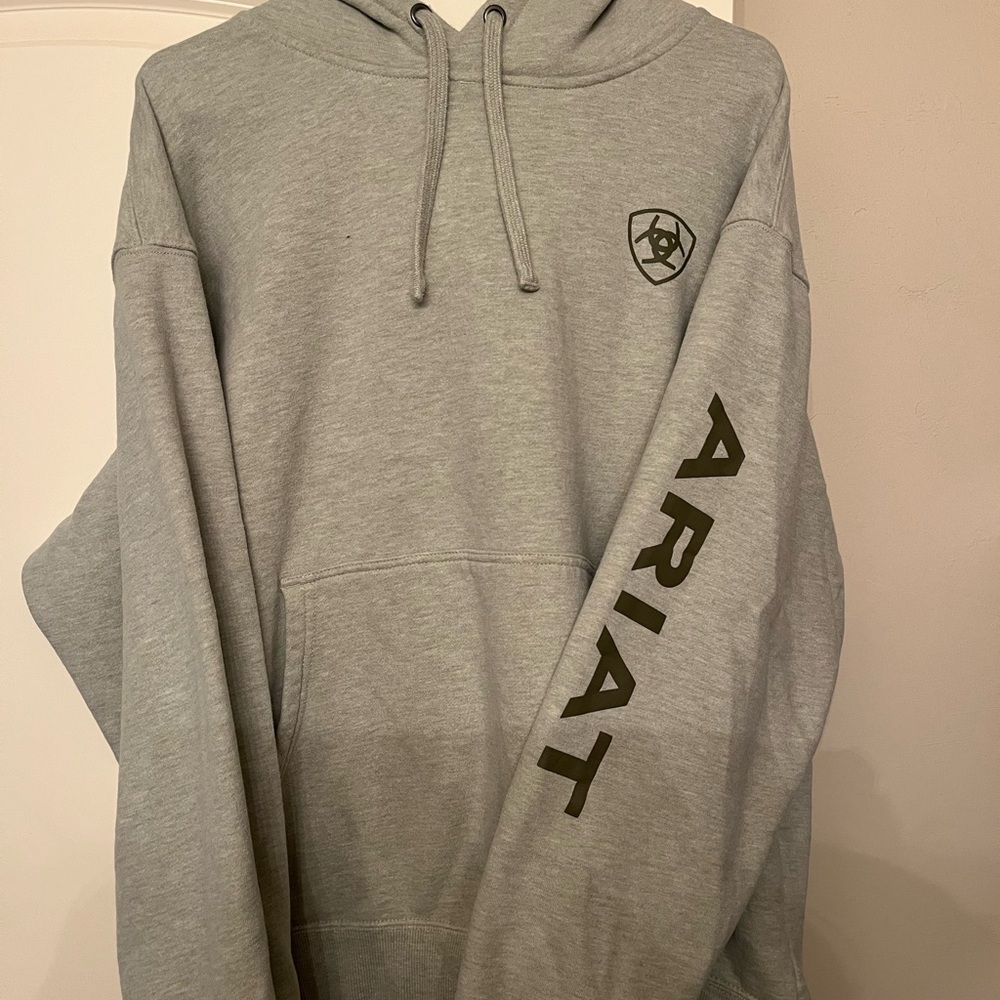 Ariat Men's Light Gray Hoodie Sweater